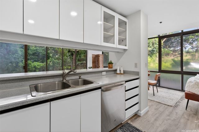 5333 Likini Street 110, Honolulu, HI 96818