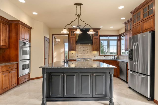 1610 E Eagle Feather Ln, Spokane, WA 99224