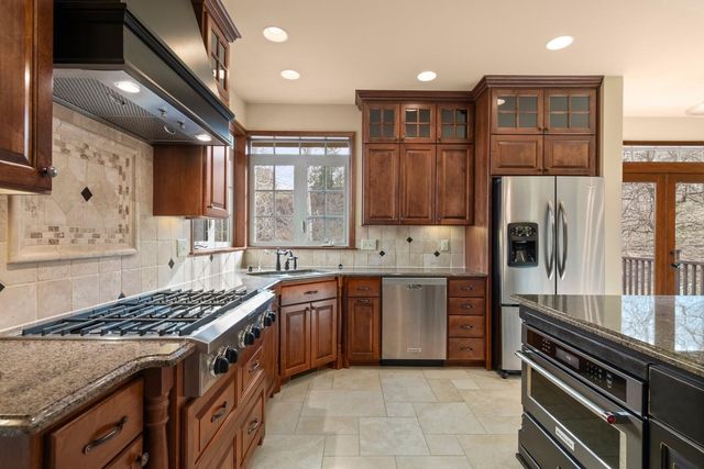 1610 E Eagle Feather Ln, Spokane, WA 99224