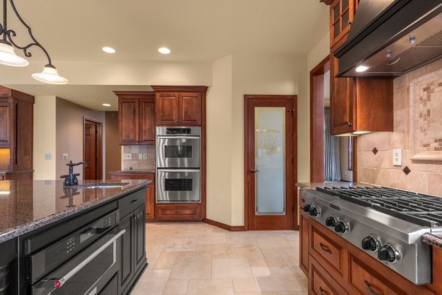 1610 E Eagle Feather Ln, Spokane, WA 99224