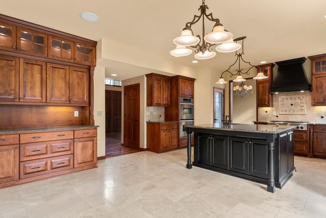 1610 E Eagle Feather Ln, Spokane, WA 99224