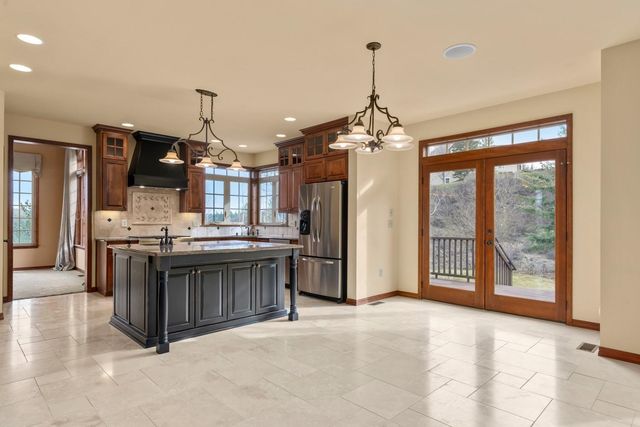 1610 E Eagle Feather Ln, Spokane, WA 99224