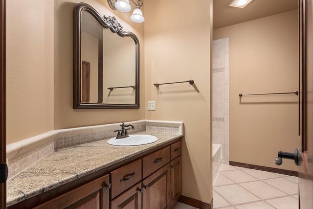 1610 E Eagle Feather Ln, Spokane, WA 99224