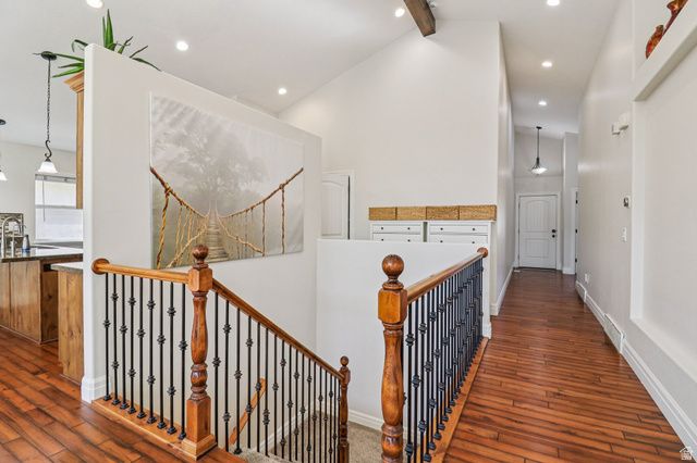 9239 S BRIGHTON VIEW DR, Sandy, UT 84070