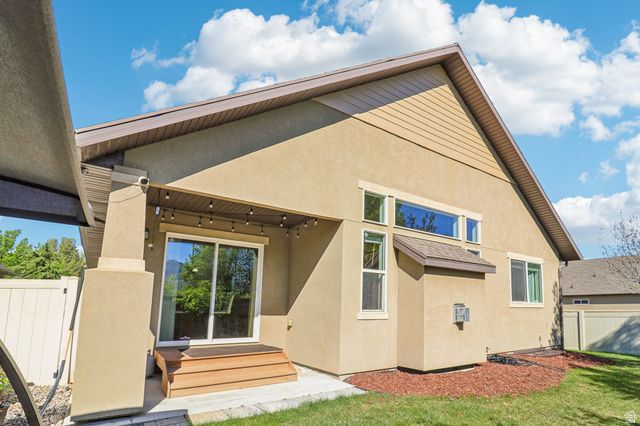 9239 S BRIGHTON VIEW DR, Sandy, UT 84070