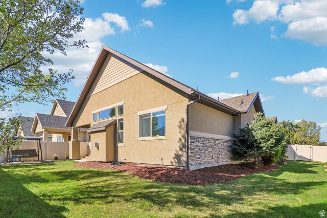 9239 S BRIGHTON VIEW DR, Sandy, UT 84070