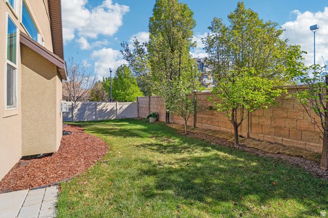 9239 S BRIGHTON VIEW DR, Sandy, UT 84070