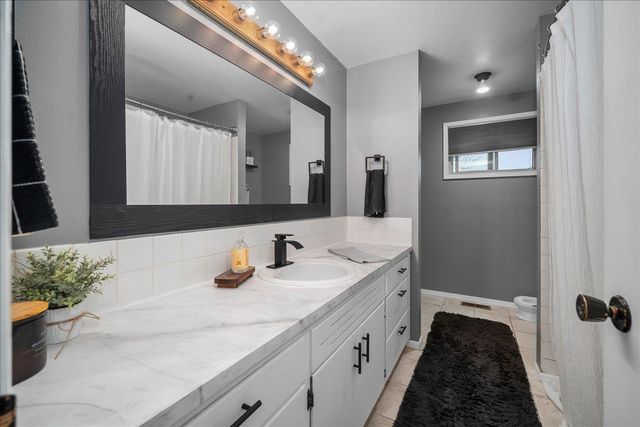 14104 E Sharp Ave, Spokane Valley, WA 99216