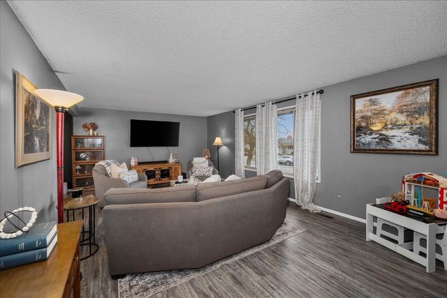 14104 E Sharp Ave, Spokane Valley, WA 99216