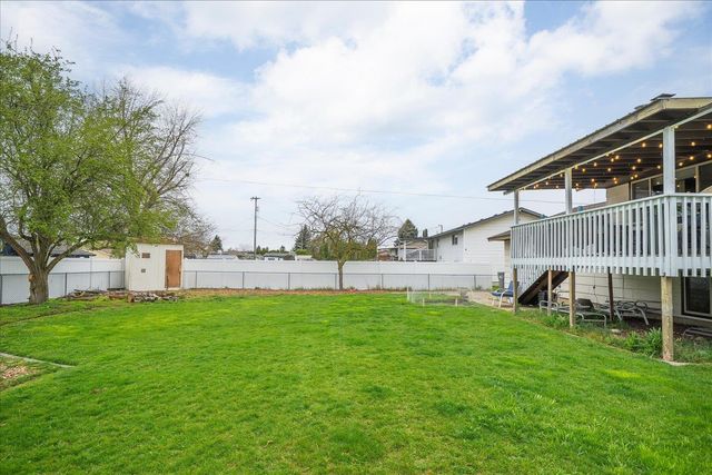 14104 E Sharp Ave, Spokane Valley, WA 99216