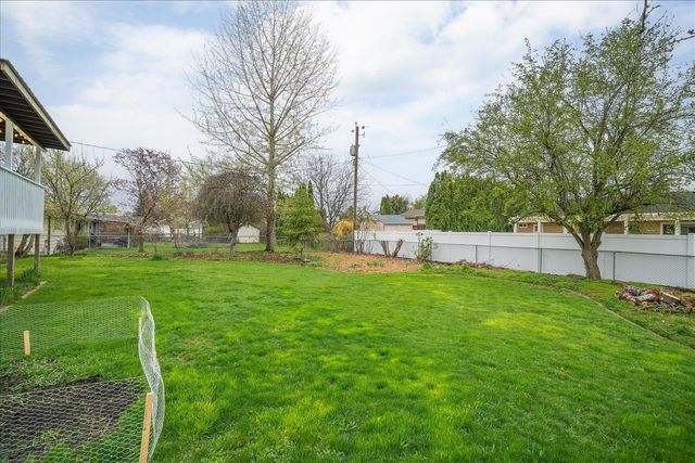 14104 E Sharp Ave, Spokane Valley, WA 99216