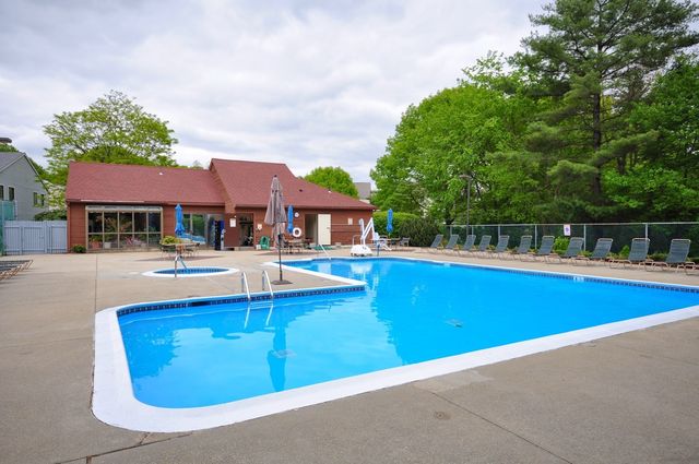 34 Silver Hill 12, Natick, MA 01760