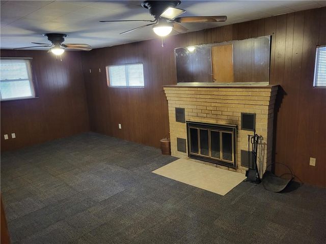 2716 Appleton Avenue, Independence, MO 64052