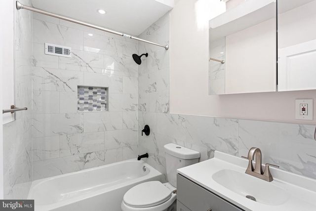 1424 S NAPA ST, Philadelphia, PA 19146