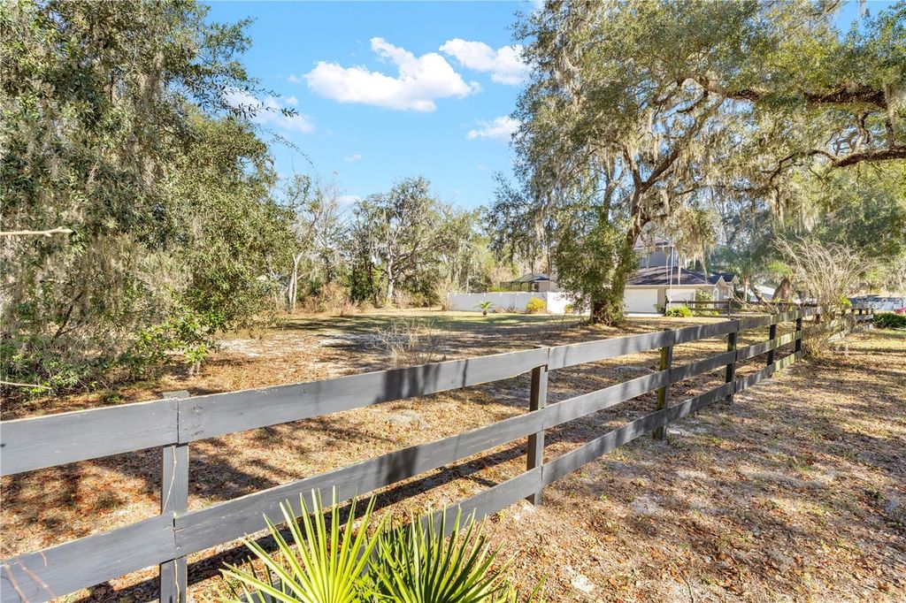 SHOREWOOD DRIVE, Dade City, FL 33523