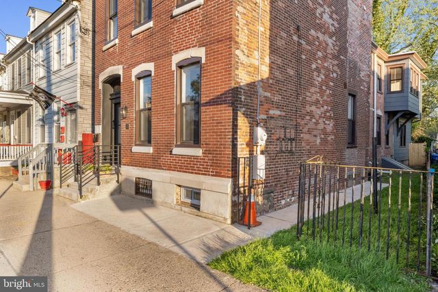 122 E BROAD ST, Burlington, NJ 08016