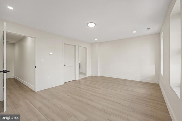 122 E BROAD ST, Burlington, NJ 08016