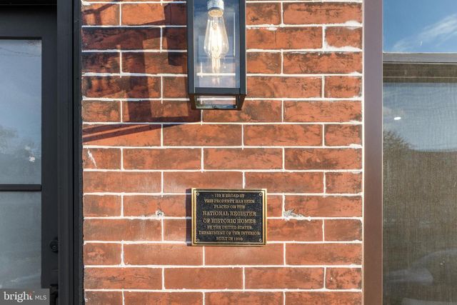 122 E BROAD ST, Burlington, NJ 08016