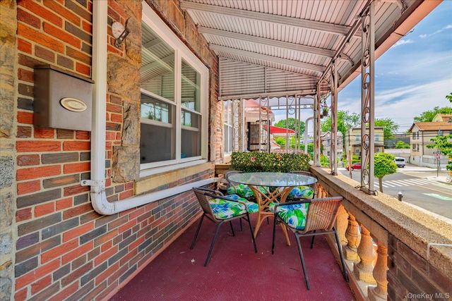 52-37 39th Avenue, Sunnyside, NY 11104