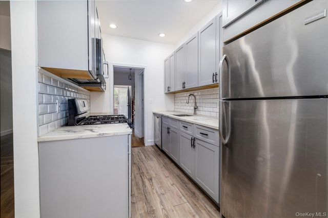 52-37 39th Avenue, Sunnyside, NY 11104