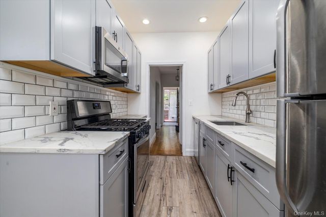 52-37 39th Avenue, Sunnyside, NY 11104
