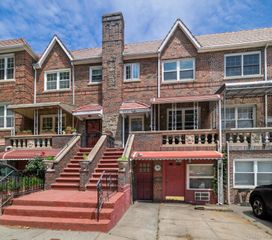 52-37 39th Avenue, Sunnyside, NY 11104