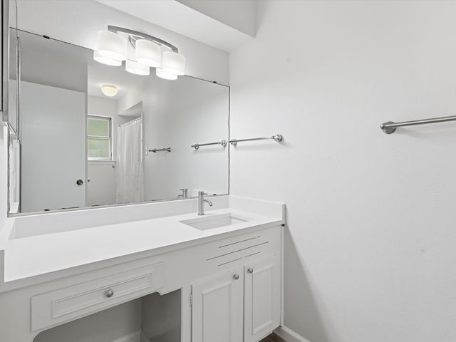 708 Candlewood Road, Fort Worth, TX 76103