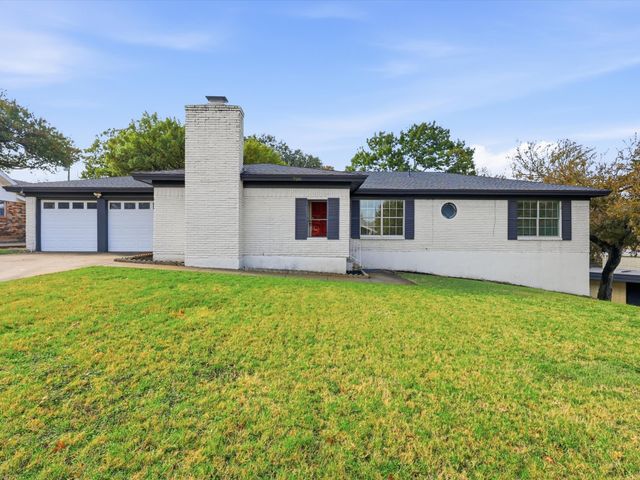 708 Candlewood Road, Fort Worth, TX 76103