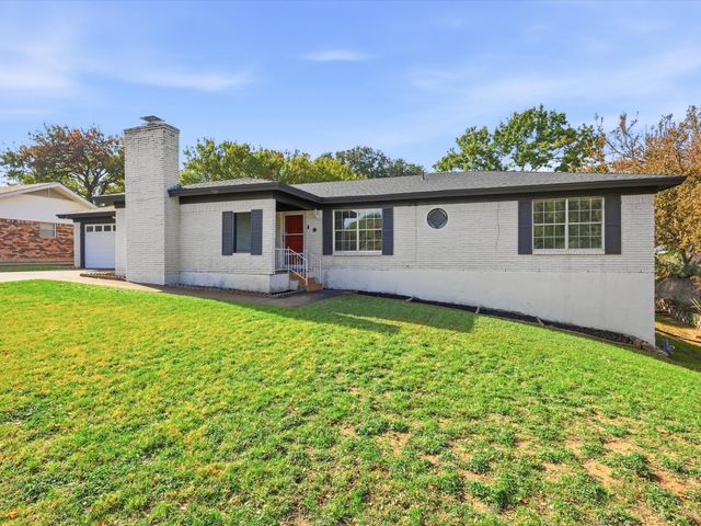 708 Candlewood Road, Fort Worth, TX 76103