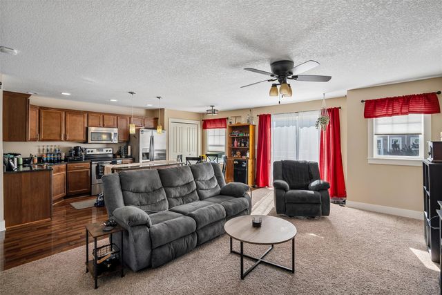 1028 NE 49th Lane, Ankeny, IA 50021