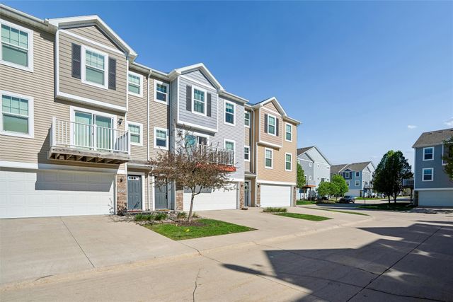 1028 NE 49th Lane, Ankeny, IA 50021