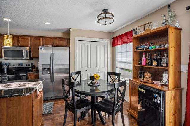 1028 NE 49th Lane, Ankeny, IA 50021