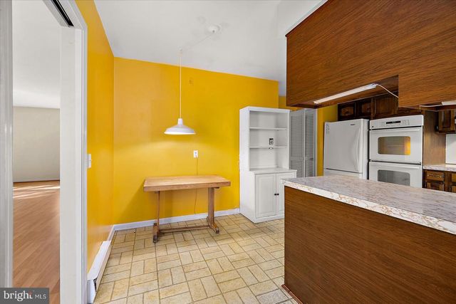 1214 ORCHARD CIR, Salisbury, MD 21801