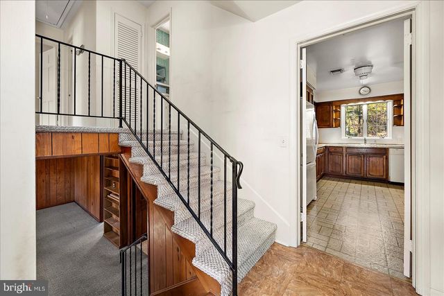 1214 ORCHARD CIR, Salisbury, MD 21801