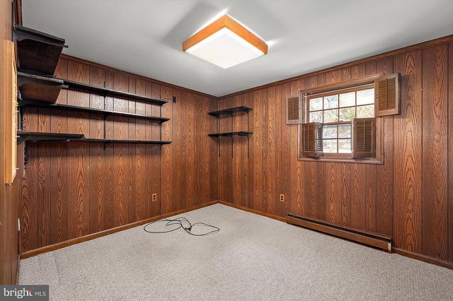 1214 ORCHARD CIR, Salisbury, MD 21801