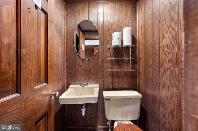 1214 ORCHARD CIR, Salisbury, MD 21801