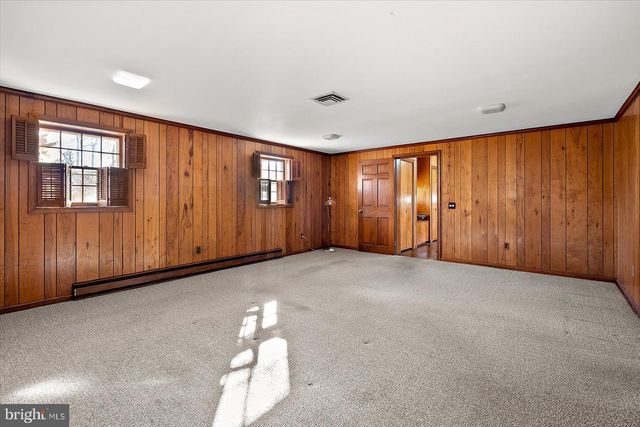 1214 ORCHARD CIR, Salisbury, MD 21801