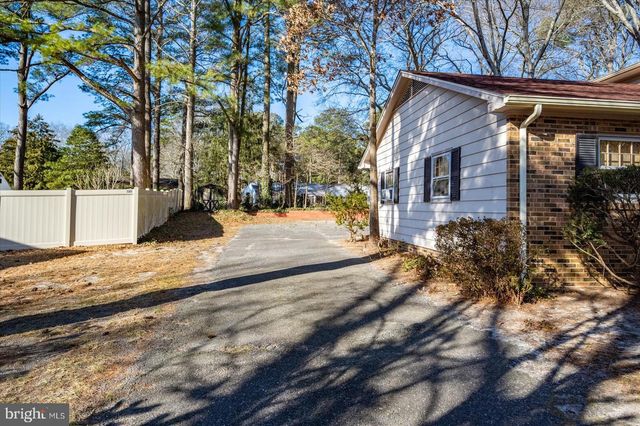 1214 ORCHARD CIR, Salisbury, MD 21801