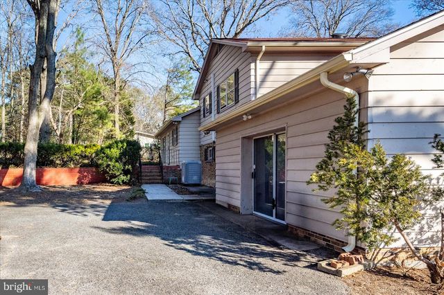 1214 ORCHARD CIR, Salisbury, MD 21801