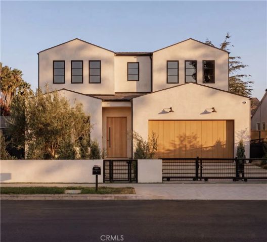 4926 Nagle Avenue, Sherman Oaks, CA 91423