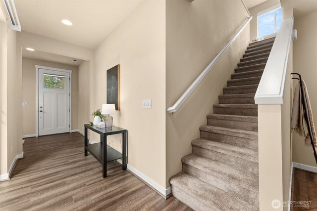 8896 Silverspot Drive SE, Tumwater, WA 98501