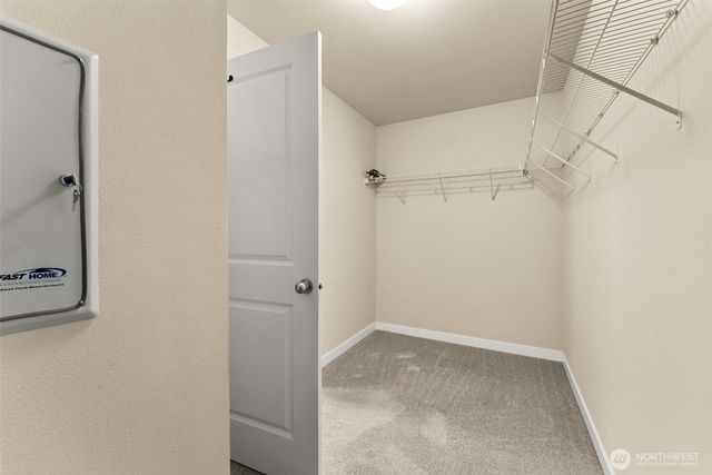 8896 Silverspot Drive SE, Tumwater, WA 98501