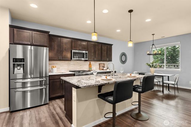 8896 Silverspot Drive SE, Tumwater, WA 98501