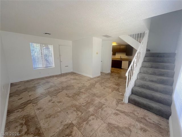 6007 Bromley Avenue, Las Vegas, NV 89107