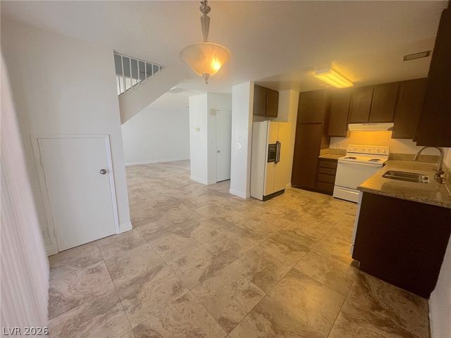 6007 Bromley Avenue, Las Vegas, NV 89107