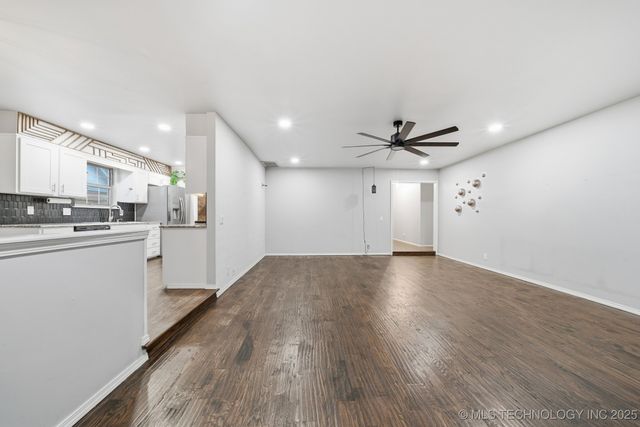 204 W Albuquerque Street, Broken Arrow, OK 74011