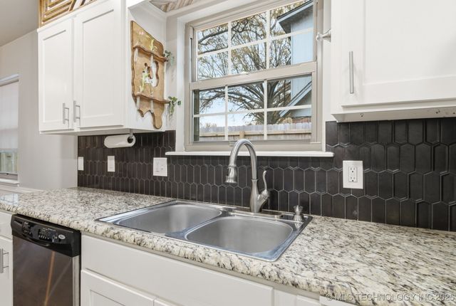 204 W Albuquerque Street, Broken Arrow, OK 74011