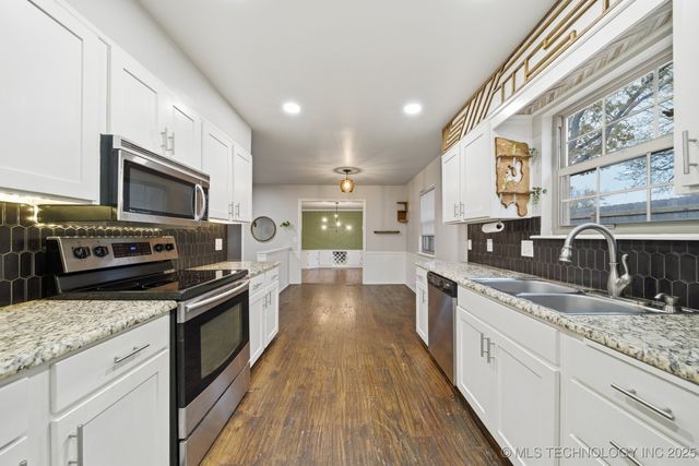 204 W Albuquerque Street, Broken Arrow, OK 74011