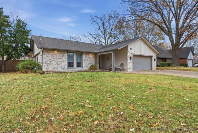 204 W Albuquerque Street, Broken Arrow, OK 74011