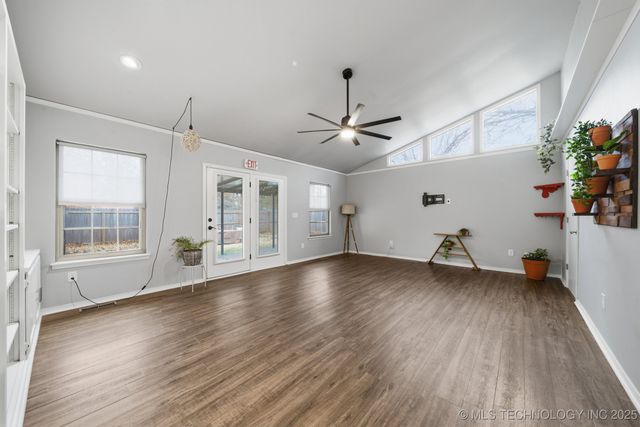 204 W Albuquerque Street, Broken Arrow, OK 74011